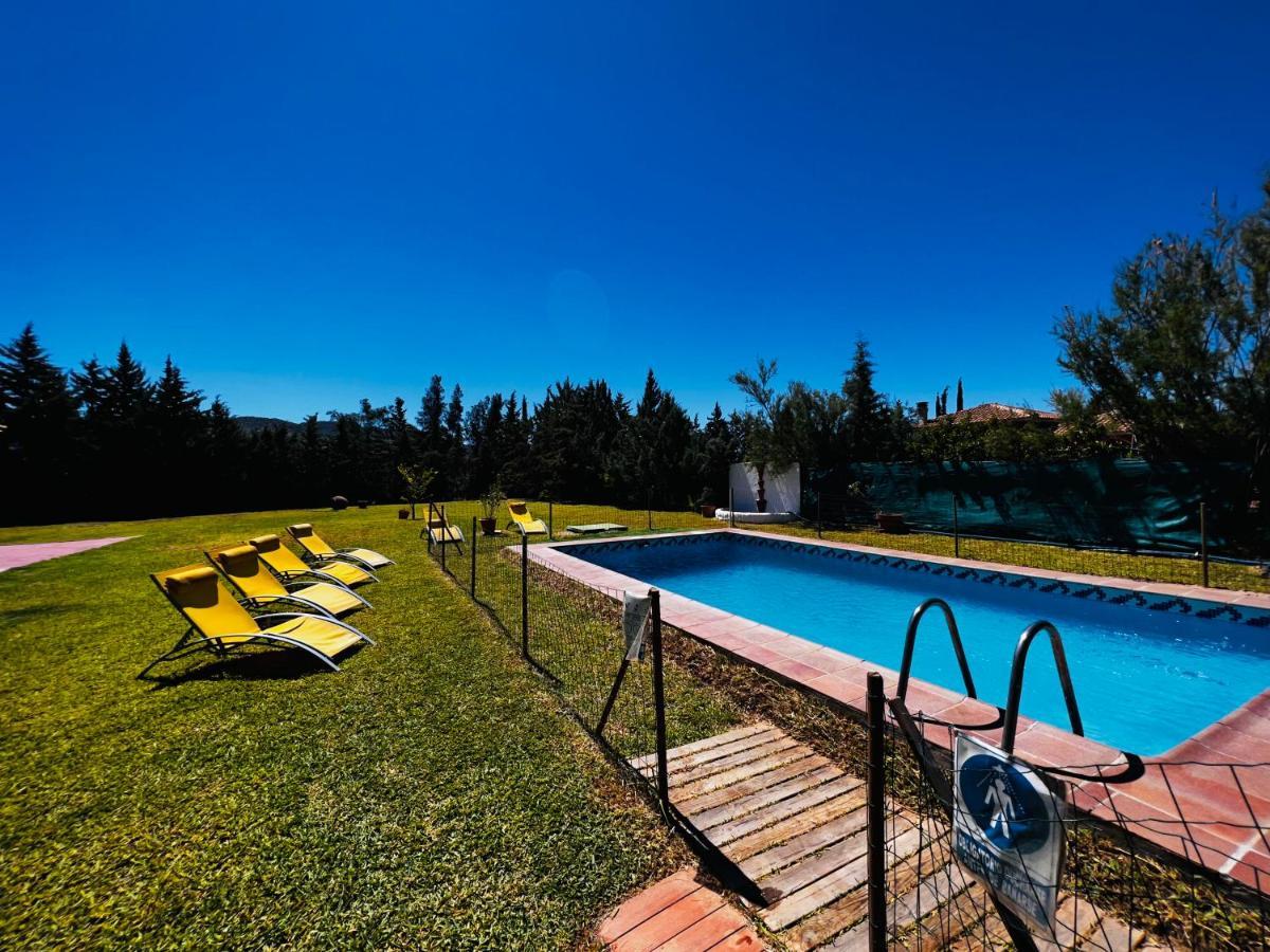 Giralda Con Piscina Privada Ferienhaus Málaga